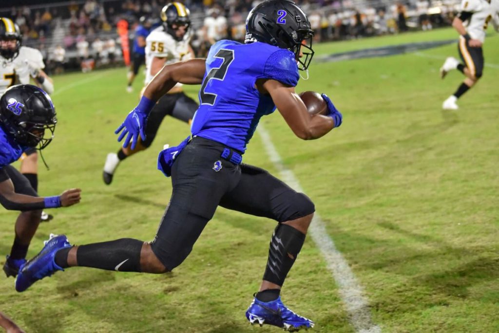 KNIGHTS SHUTOUT OPP 38-0 TO ADVANCE TO THE 3RD ROUND 4 KNIGHTS SHUTOUT OPP 38-0 TO ADVANCE TO THE 3RD ROUND 4